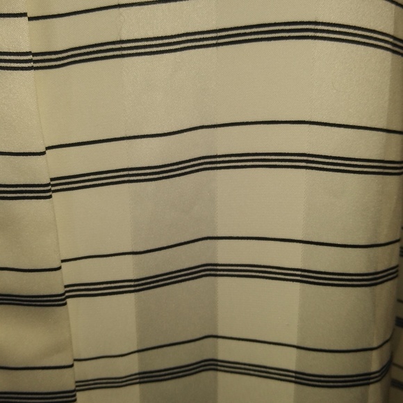 Black and White Ann Taylor printed dress - Picture 4 of 7